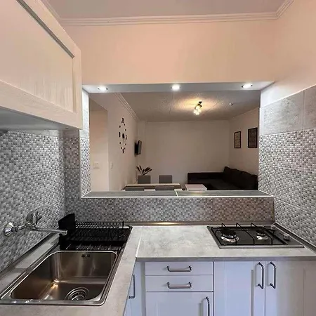 Tilumina Vendeghazak -timea Vendeghaz Ferienhaus *